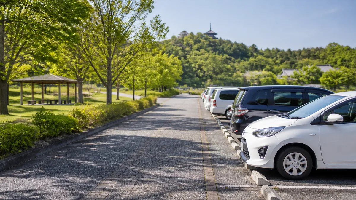 駐車場はどこに停める？6広場・合計約87台の使い分けの解説画像