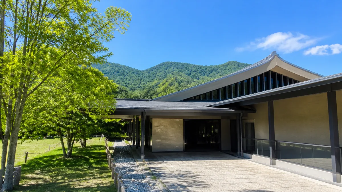水曜に行って空振りしないための開館時間と休館日チェックの解説画像